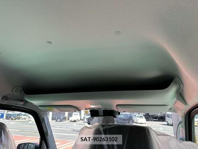 Mitsubishi MINICAB VAN 2022-03 302271-8