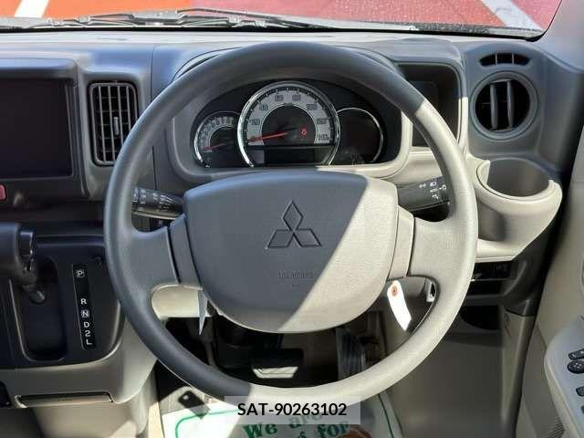 Mitsubishi MINICAB VAN 2022-03 302271-7
