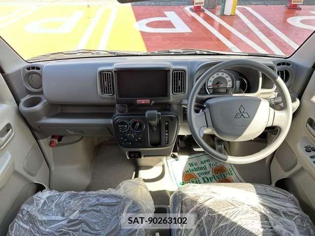 Mitsubishi MINICAB VAN 2022-03 302271-6