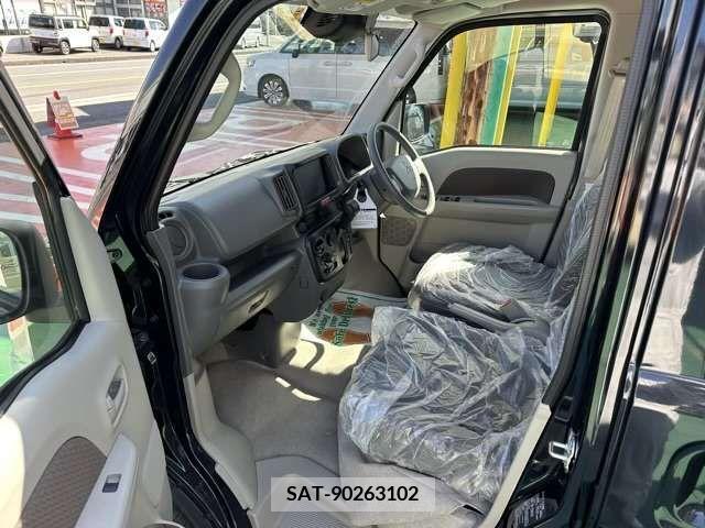 Mitsubishi MINICAB VAN 2022-03 302271-4