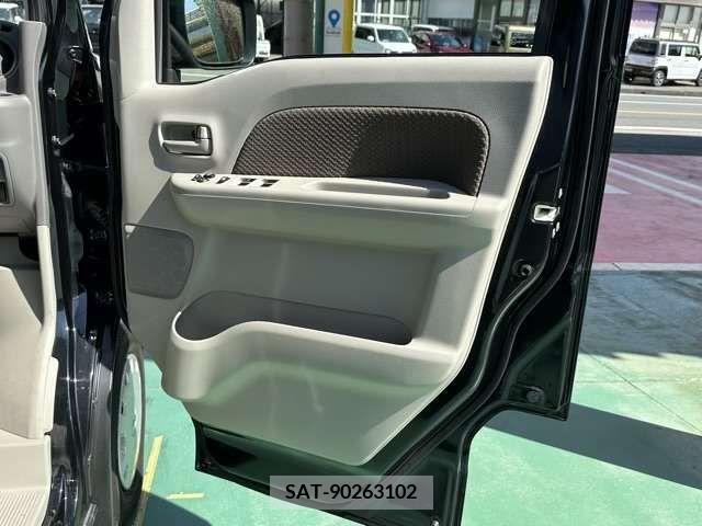 Mitsubishi MINICAB VAN 2022-03 302271-13