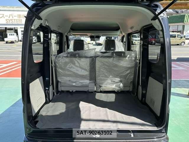 Mitsubishi MINICAB VAN 2022-03 302271-11