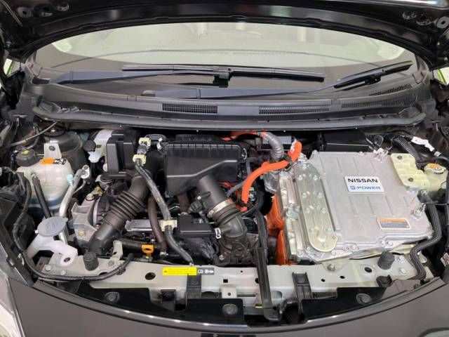 Nissan NOTE 2018-10 187160-18