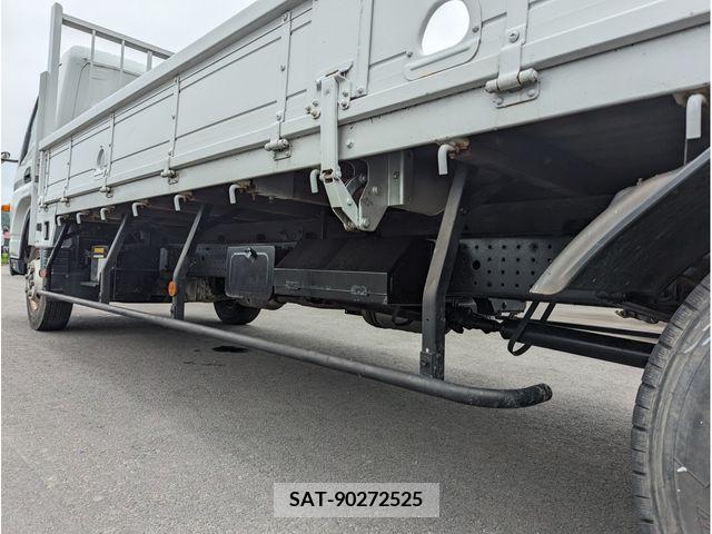 Mitsubishi CANTER 2015-11 294453-15