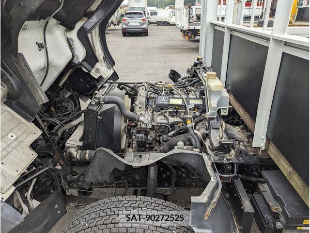 Mitsubishi CANTER 2015-11 294453-17