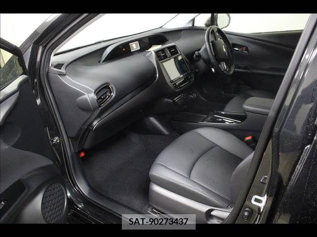 Toyota PRIUS 2021-08 281920-9