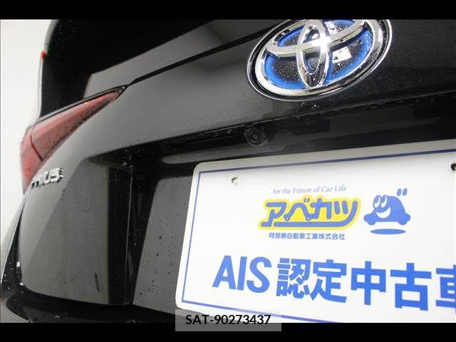 Toyota PRIUS 2021-08 281920-8
