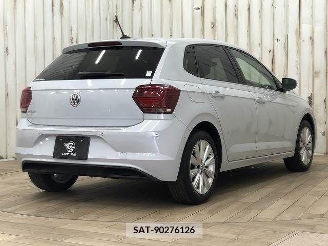 VolksWagen POLO 2018-10 219618-15