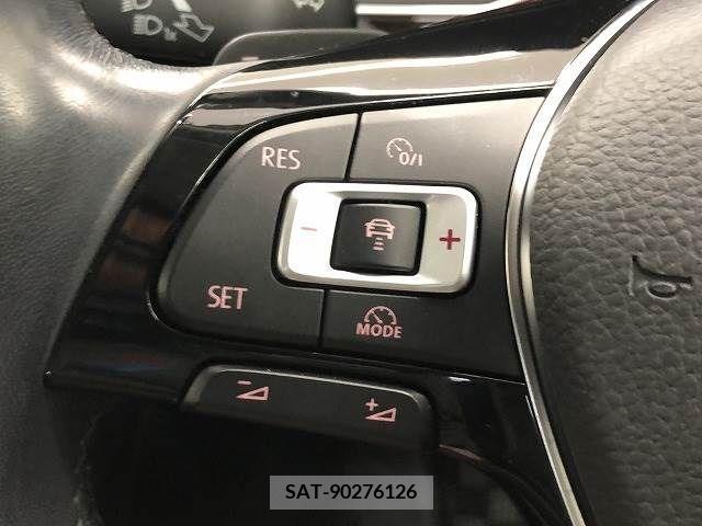 VolksWagen POLO 2018-10 219618-4