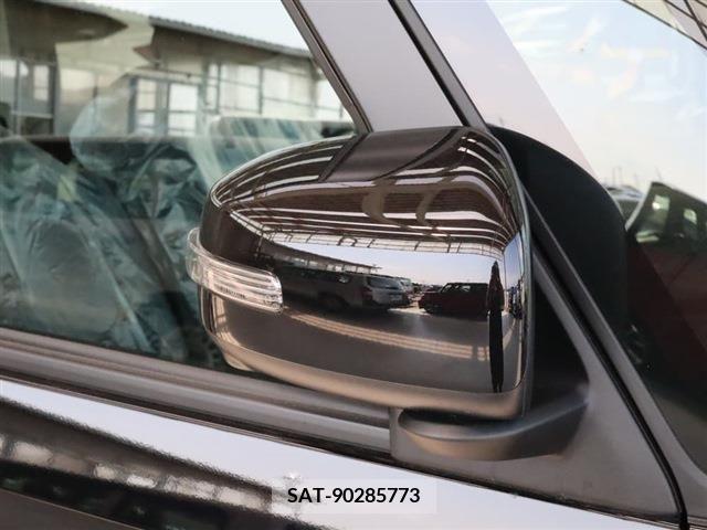 Nissan ROOX 2023-10 388508-29