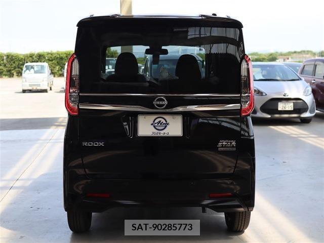 Nissan ROOX 2023-10 388508-20