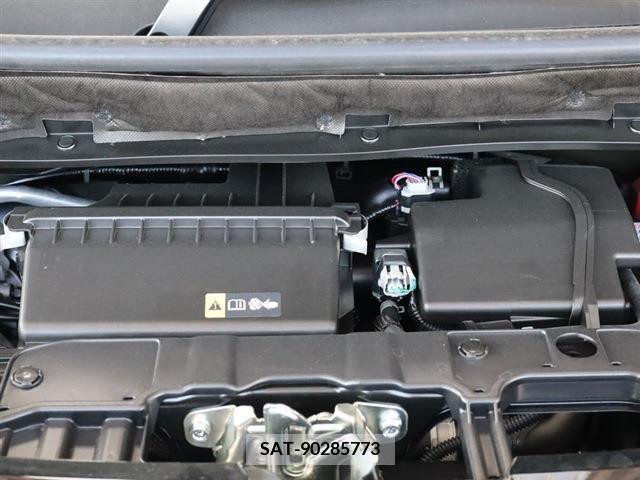 Nissan ROOX 2023-10 388508-17