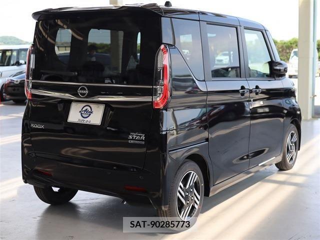 Nissan ROOX 2023-10 388508-4