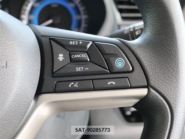 Nissan ROOX 2023-10 388508-26