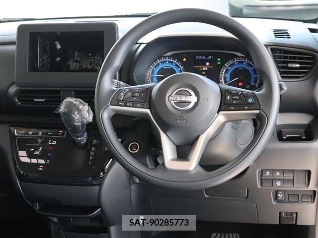 Nissan ROOX 2023-10 388508-1