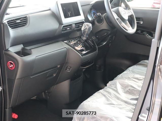 Nissan ROOX 2023-10 388508-13