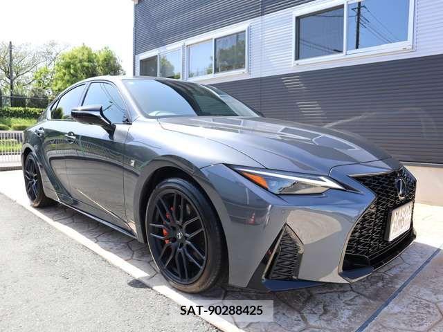 Lexus IS 2023-07 275522-2