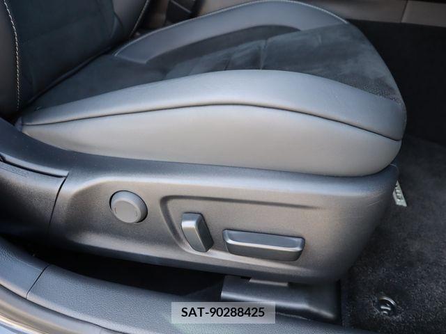 Lexus IS 2023-07 275522-19