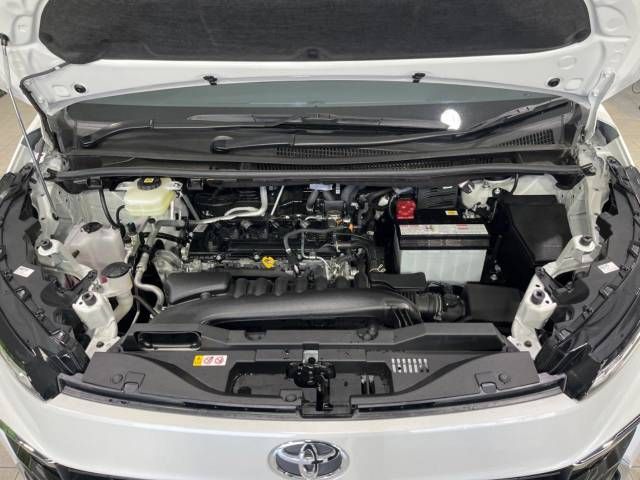 Toyota VOXY 2023-02 20245-18