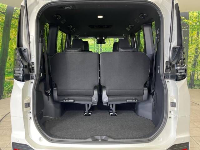 Toyota VOXY 2023-02 20245-11