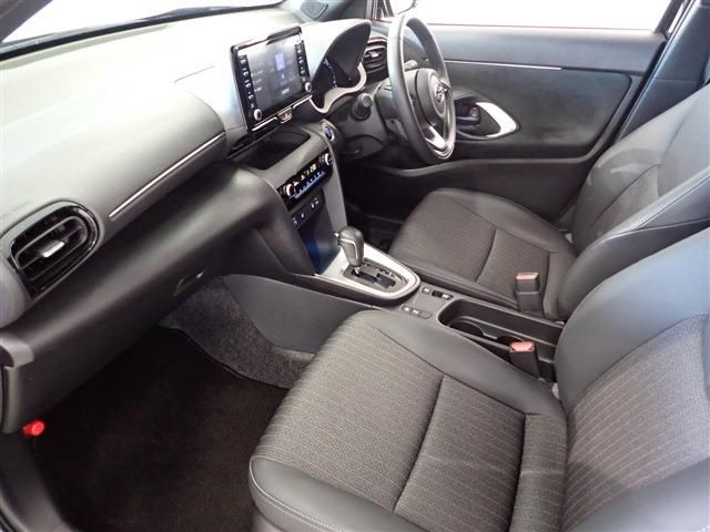 Toyota YARIS CROSS 2022-10 12773-28
