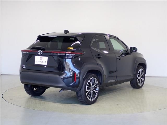 Toyota YARIS CROSS 2022-10 12773-3