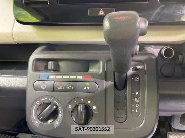 Nissan MOCO 2013-02 324550-15