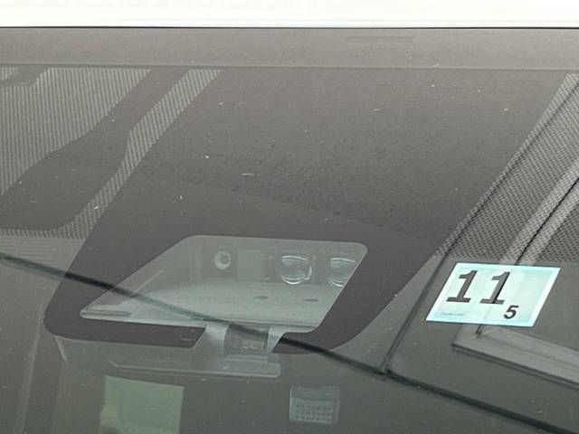 Toyota VOXY HYBRID 2018-11 184849-6