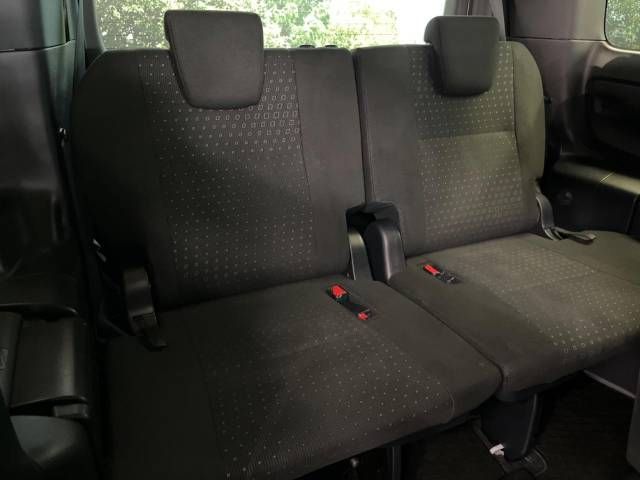 Toyota VOXY HYBRID 2018-11 184849-9