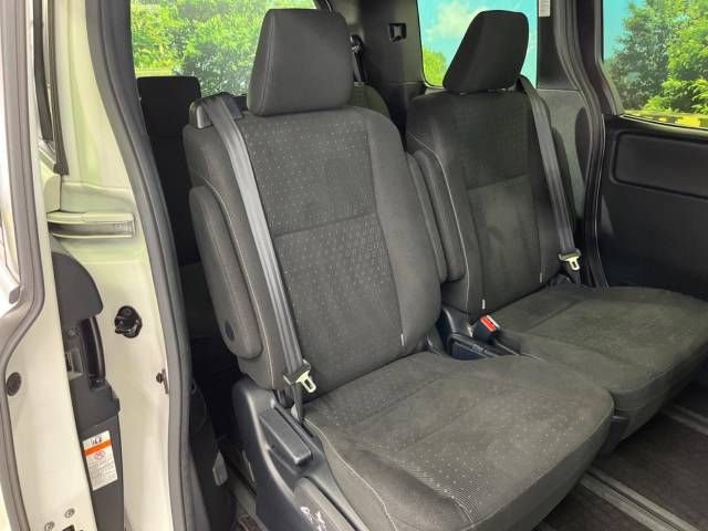 Toyota VOXY HYBRID 2018-11 184849-8