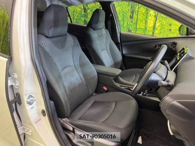 Toyota PRIUS 2017-08 322304-8