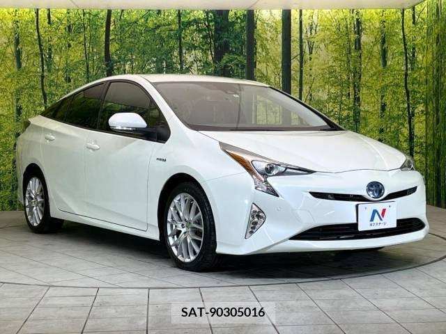 Toyota PRIUS 2017-08 322304-15