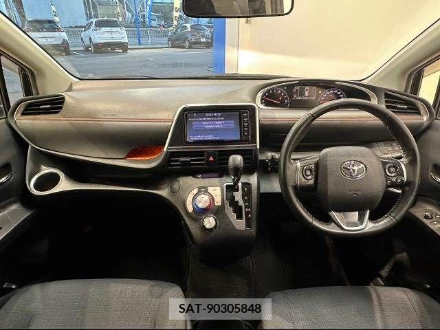 Toyota SIENTA 2017-06 222118-1