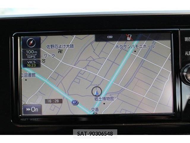 Toyota C-HR 2017-03 239766-3