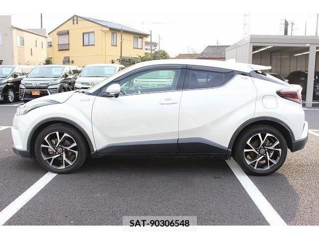 Toyota C-HR 2017-03 239766-10