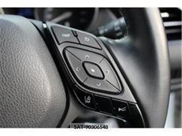 Toyota C-HR 2017-03 239766-2