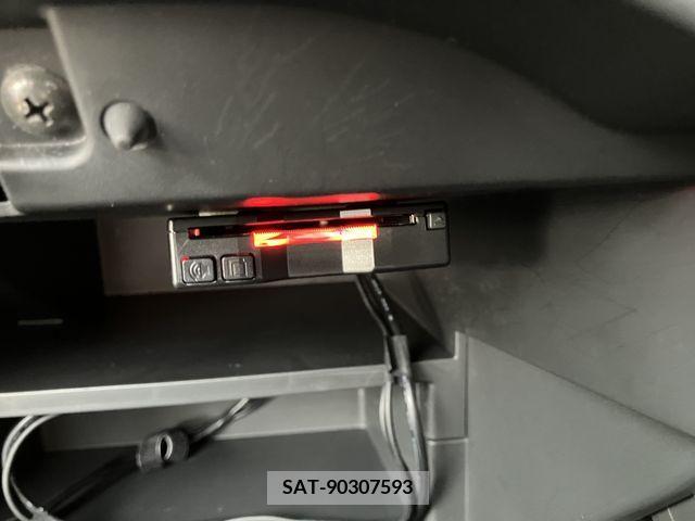 Nissan NOTE 2020-04 381669-23
