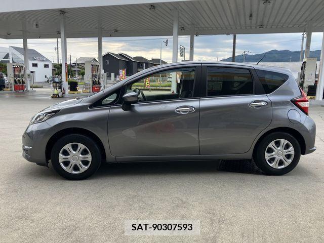 Nissan NOTE 2020-04 381669-7