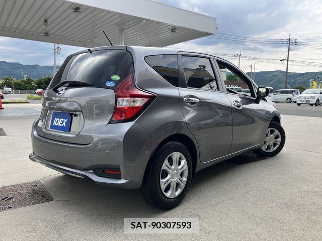 Nissan NOTE 2020-04 381669-1