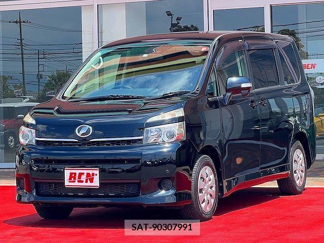 Toyota VOXY 2013-07 370355-0