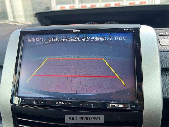 Toyota VOXY 2013-07 370355-10
