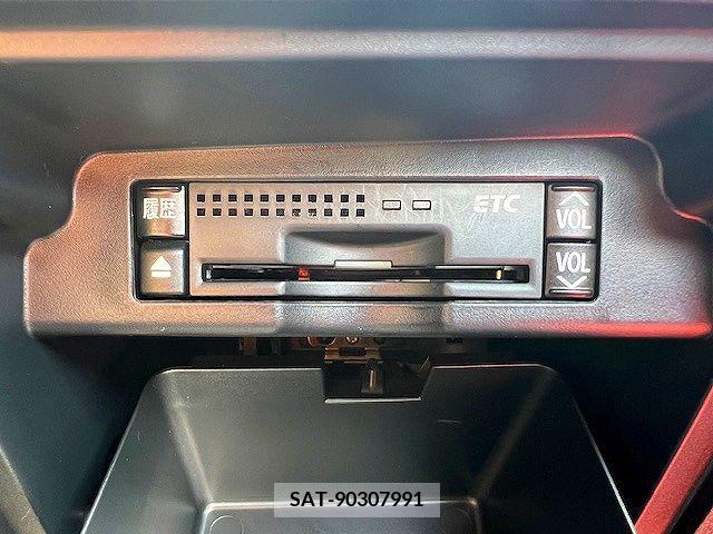 Toyota VOXY 2013-07 370355-5