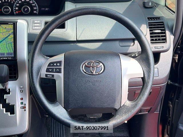 Toyota VOXY 2013-07 370355-13