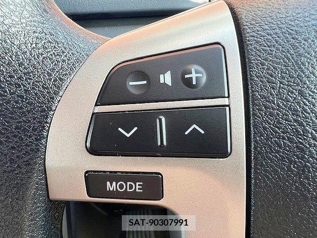 Toyota VOXY 2013-07 370355-15