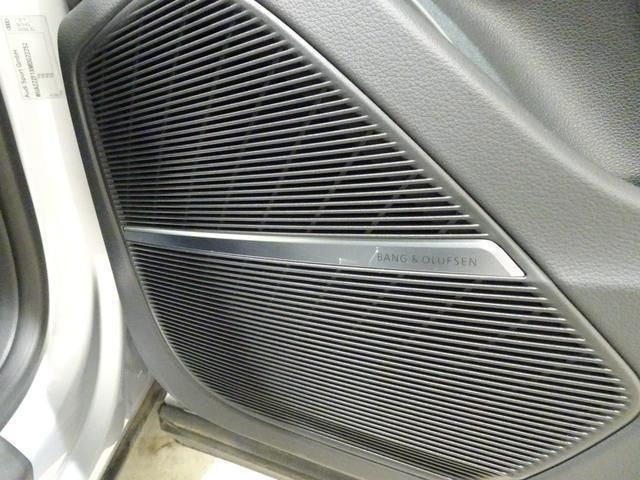 Audi RS Q8 2021-02 22040-15