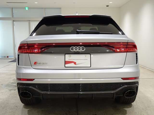 Audi RS Q8 2021-02 22040-3