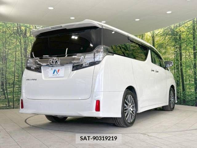 Toyota VELLFIRE 2017-10 369693-18