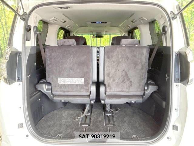 Toyota VELLFIRE 2017-10 369693-11