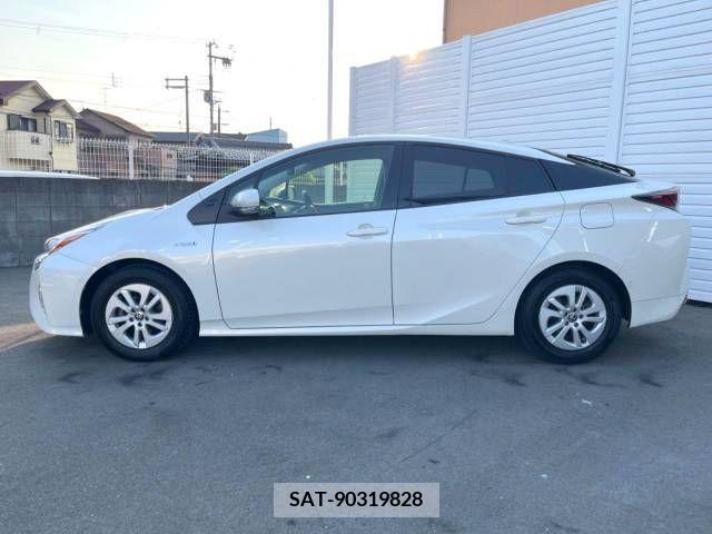 Toyota PRIUS 2017-11 322300-18