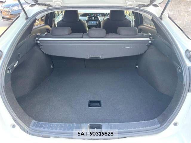 Toyota PRIUS 2017-11 322300-10